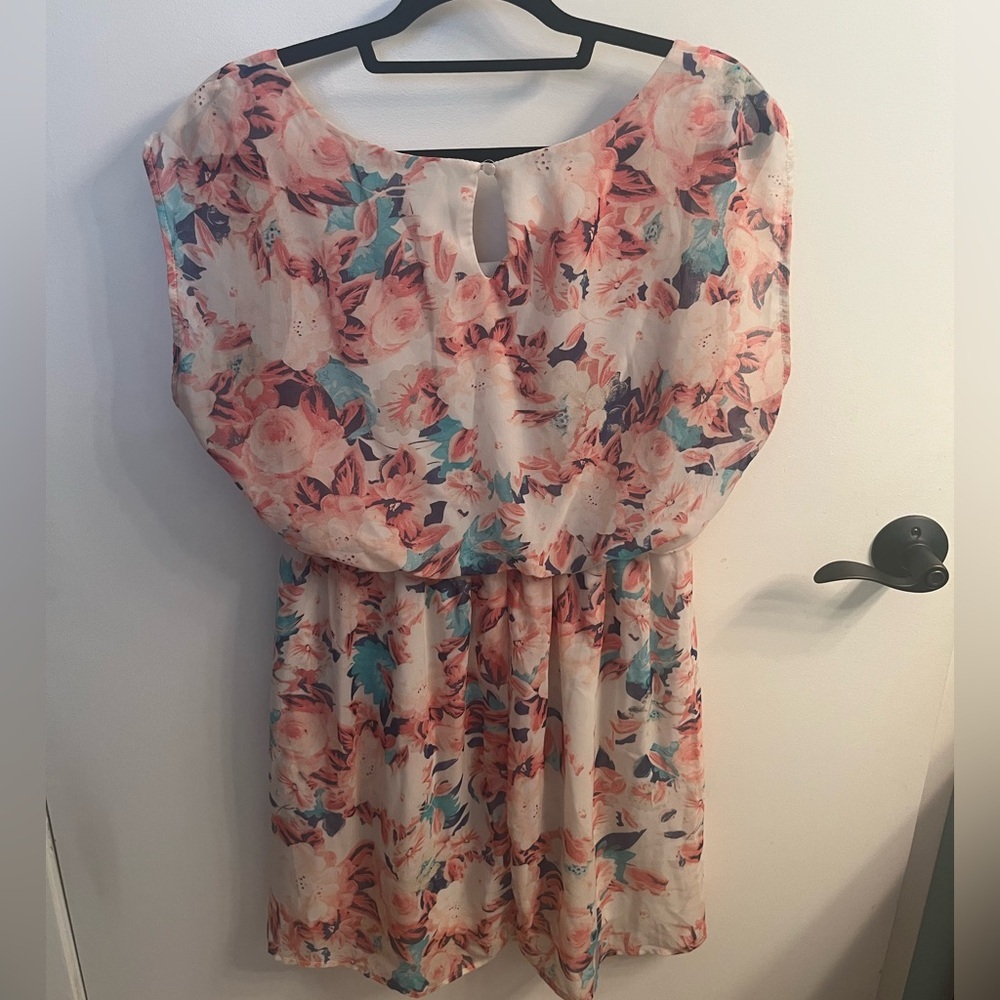 Floral Print blouson Dress with Cap Sleeves - Picture 5 of 6
